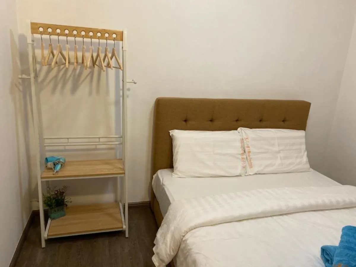 Oyo Home 90534 Nomadic Town House Malacca 酒店