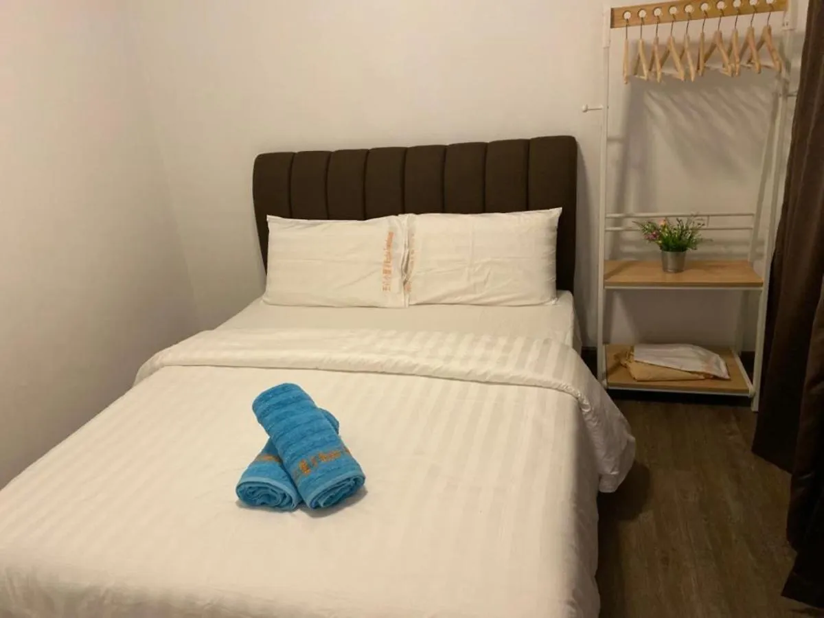 Oyo Home 90534 Nomadic Town House Malacca