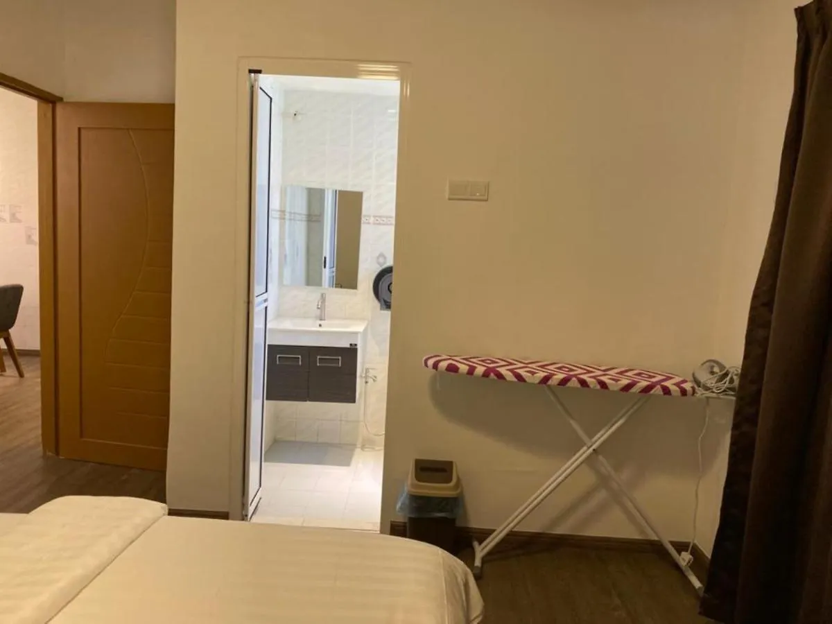酒店 Oyo Home 90534 Nomadic Town House Malacca